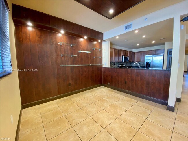 Foto del edificio - 3 br, 2 bath Condo - 8800 NW 107th Ct