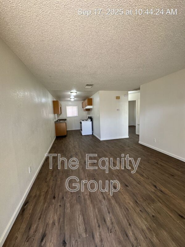 Building Photo - 2108 North Ave