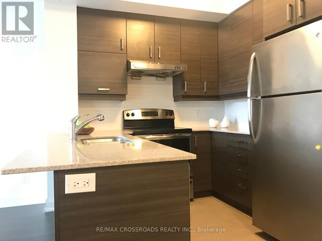 Photo du bâtiment - 8200-8200 Birchmount Rd