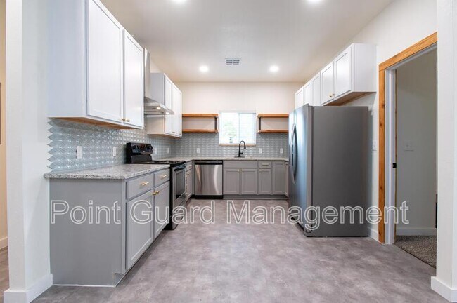 Foto del edificio - 2869 N Oliver St
