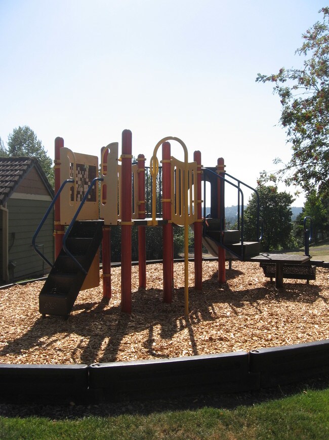 Squires Court Apartments Rentals Clackamas OR Apartments com Squires Court Apartments Rentals Clackamas OR Apartments com