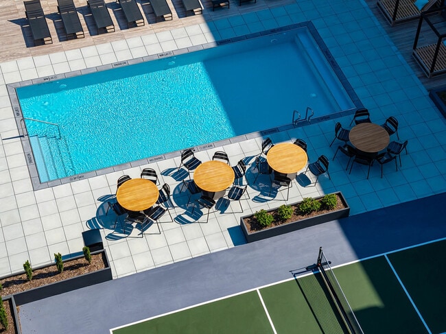 Park Monroe Amenity Deck - Park Monroe