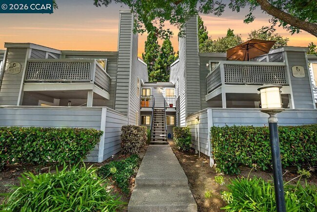 Foto del edificio - 332 Eastridge Dr
