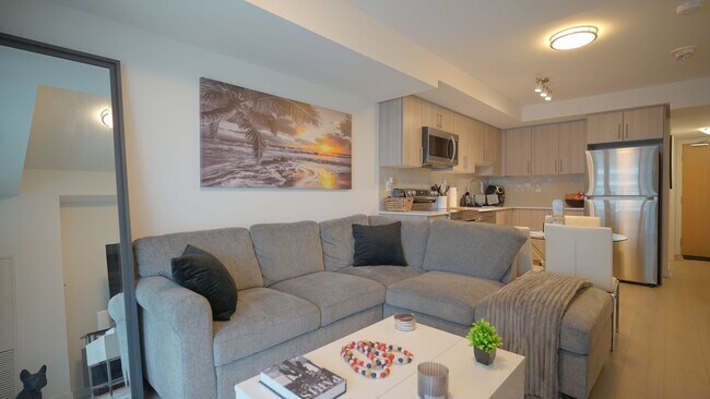 Photo du bâtiment - 1435-1435 Celebration Dr