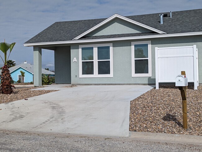 Unit A - 14122 Ambrosia St