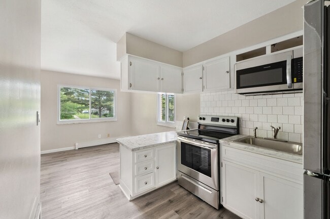 Building Photo - 849-851 E Wilbeth