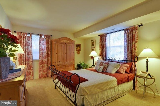 Building Photo - 1620 Rebecca Ct