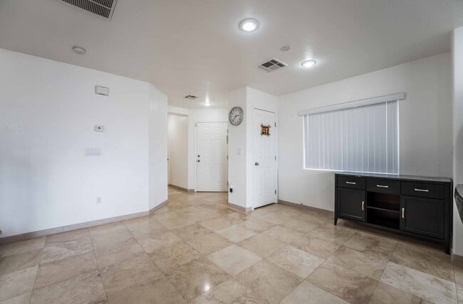 Building Photo - 7286 Mosaic Terrace St