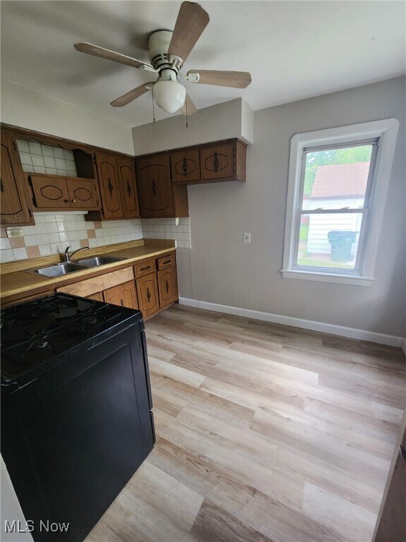 Foto del edificio - 25801 Forestview Ave