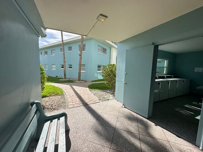 Building Photo - 6161 Gulf Winds Dr