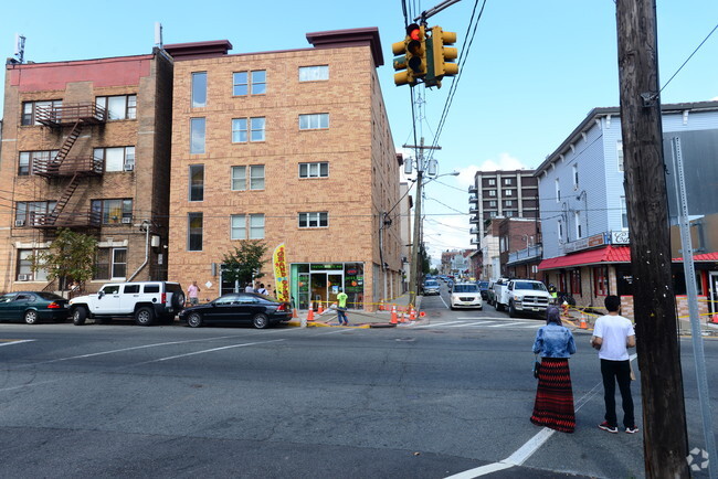 exterior - 4115 Park Ave