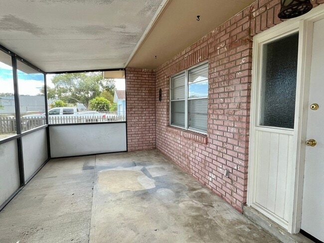 Photo - 116 Clifford Ave Townhome