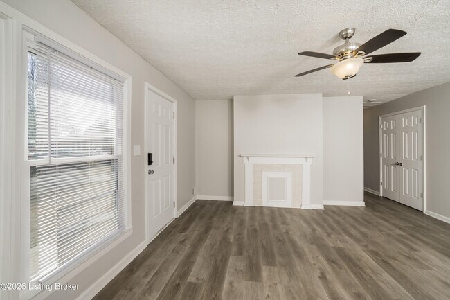 Foto del edificio - 3901 Smallboat Ct