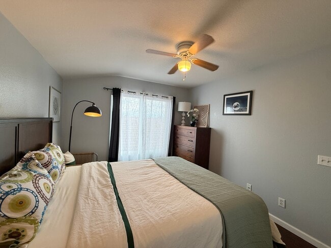 Photo - 13885 Camp Rock St (Corona, CA) Apartment