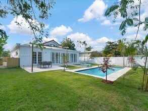 Building Photo - 1365 Daytonia Rd