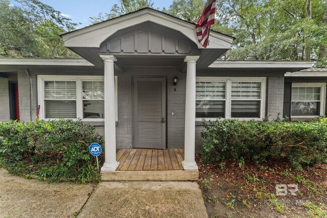 Foto del edificio - 200 S Hillside Ln