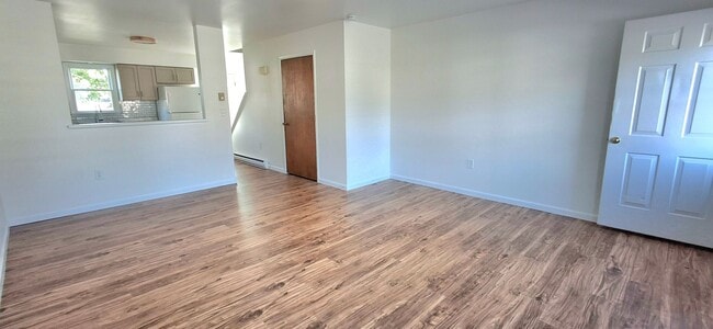 Building Photo - 2 Bedroom 1 Bathroom in Elizabethtown!