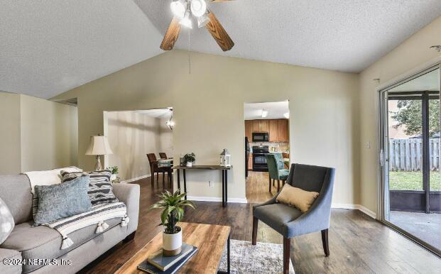 Foto del edificio - 6487 Crimson Leaf Ln