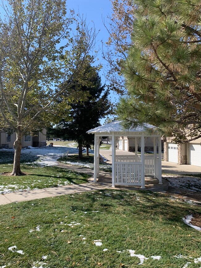 Building Photo - 934 Courtyard Ln
