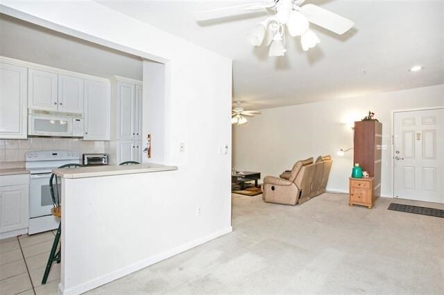 Foto del edificio - 8915 Bergenwood Ave