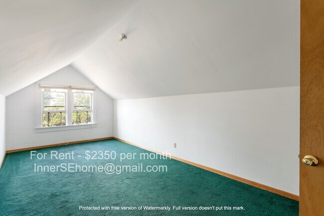 Foto del edificio - 4216 Southeast 37th Avenue