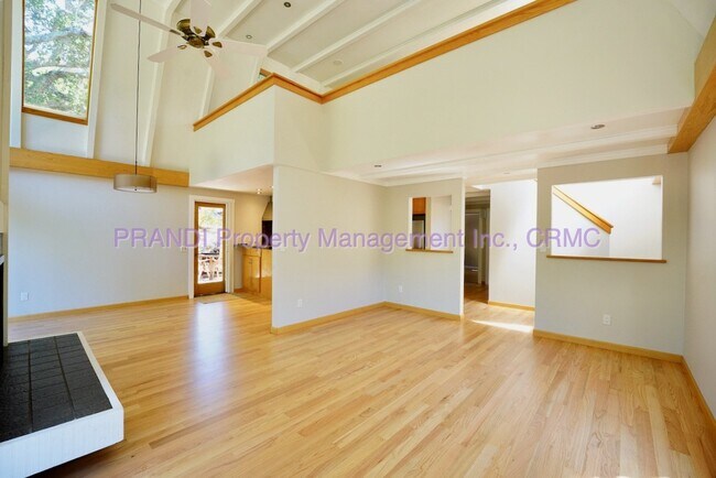 Building Photo - Gated, Private, Serene Home in a Beautiful...
