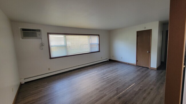 Foto del edificio - 614 E Jefferson St