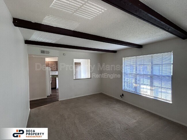 Foto del edificio - 10048 Squire Meadows Dr