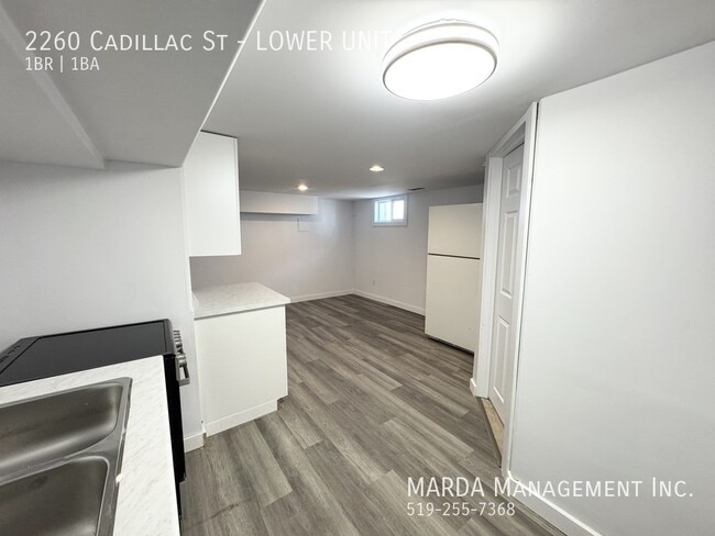 Building Photo - NEWLY RENOVATED 1 BED/1 BATH LOWER UNIT EAST + 20% OF UTILITIES