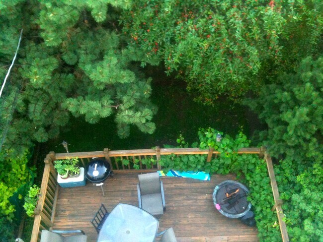 Foto del edificio - 2442 N California Ave