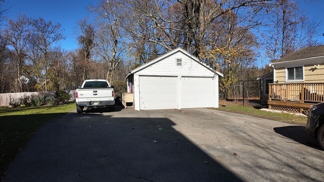 Building Photo - 61 Thomas St