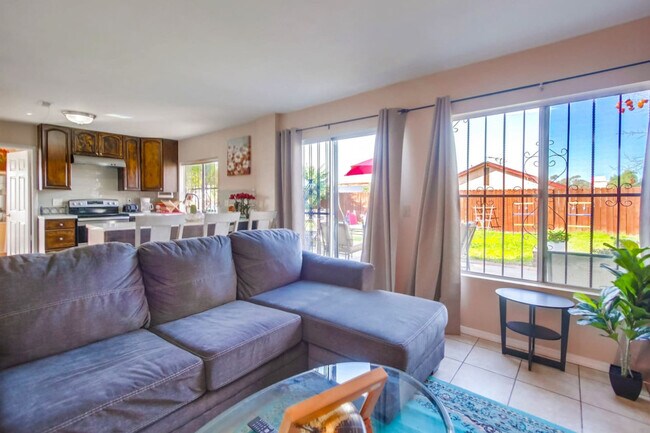 Foto del edificio - 6434 Bullock Dr