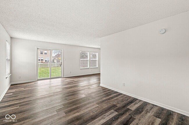Foto del edificio - 1316 Freemont Ln