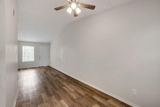 Foto del edificio - The Dover