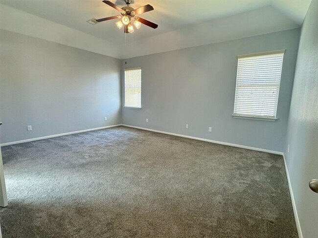 Foto del edificio - 1050 Forest Haven Ct