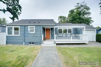 Building Photo - 4522 NE 54th St