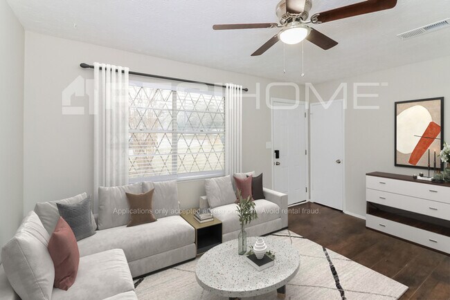 Foto del edificio - 6043 Deerfield Ct