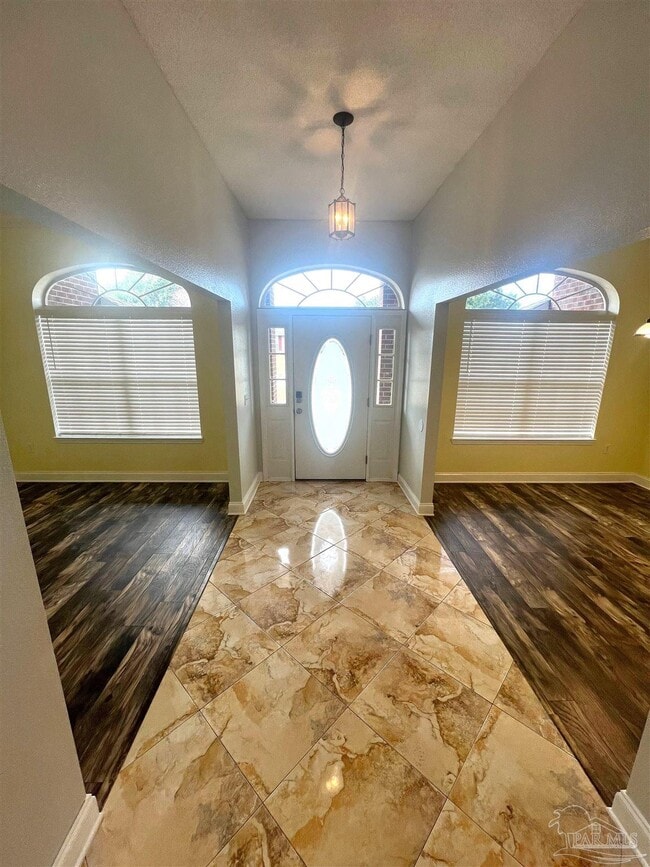 Foto del edificio - 4804 Ribault Ln