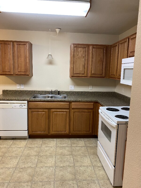 Foto del edificio - 108 N 6th St