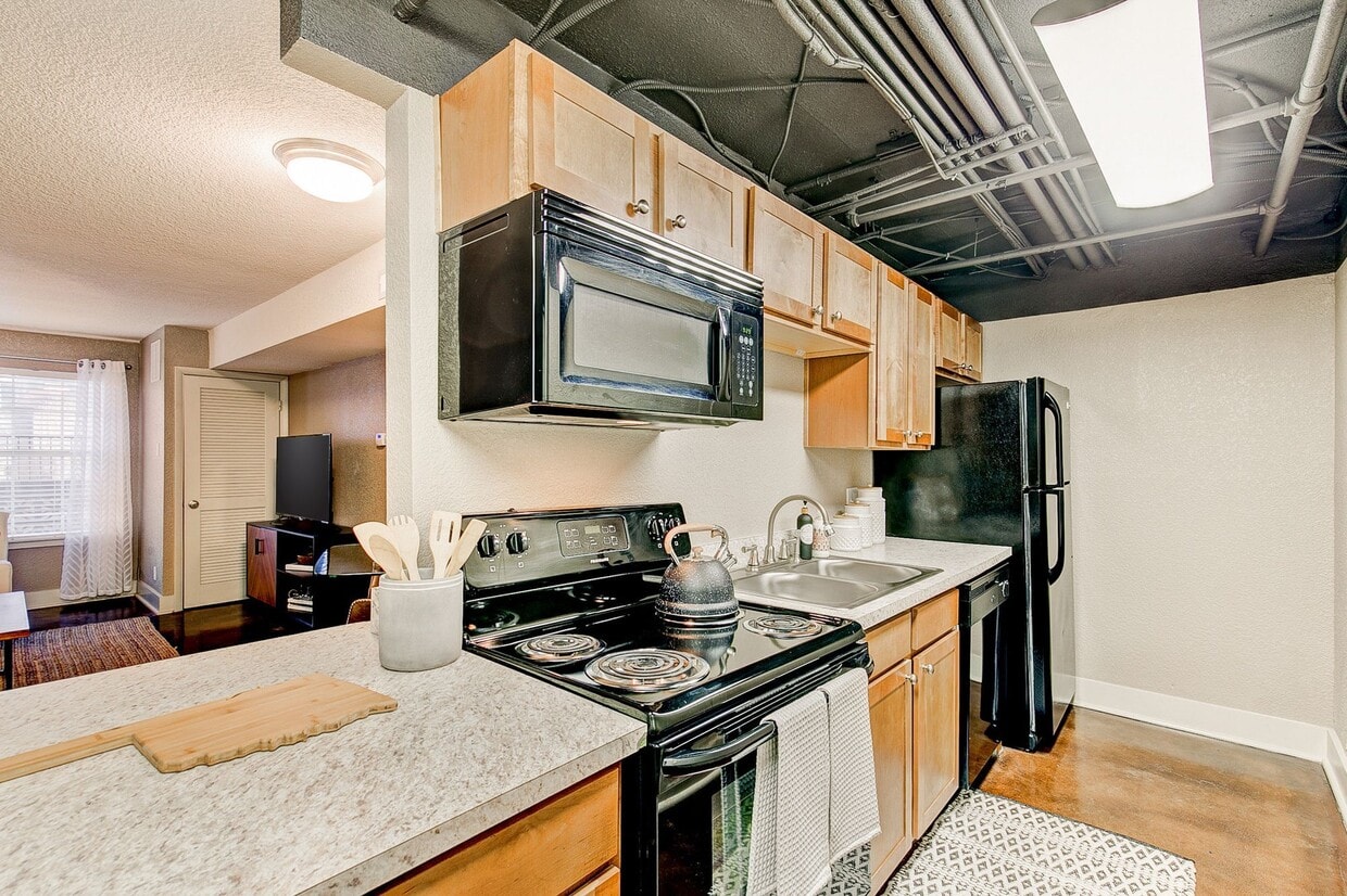 Apartment In The Capitol On 28Th