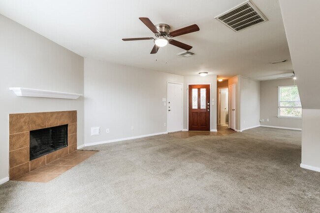 Foto del edificio - 25306 Barmby Dr