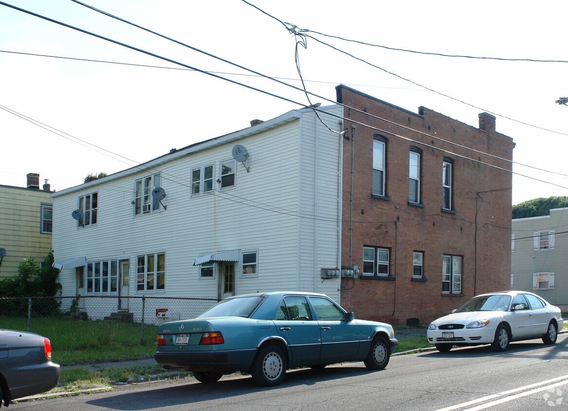 Building Photo - 16-18 High St