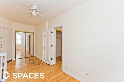 Building Photo - 910 W Dakin