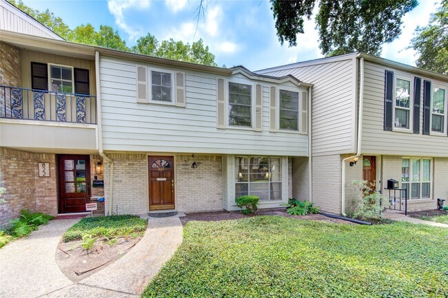 Foto del edificio - 824 Wax Myrtle Ln