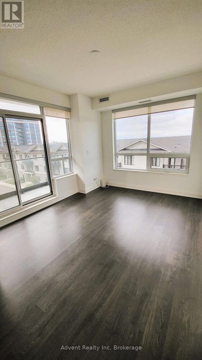 Building Photo - 398 Hwy 7