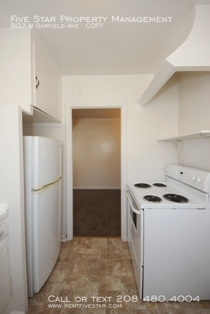Building Photo - 907 N Garfield Ave