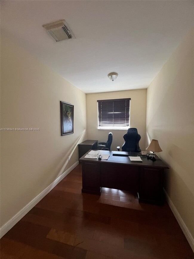 Building Photo - 7946 SW 164th Pl