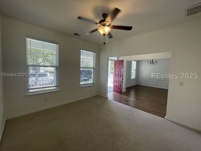 Building Photo - 15 6th Ave