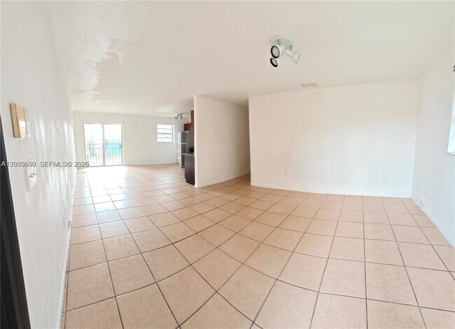 Foto del edificio - 2175 NW 104th St
