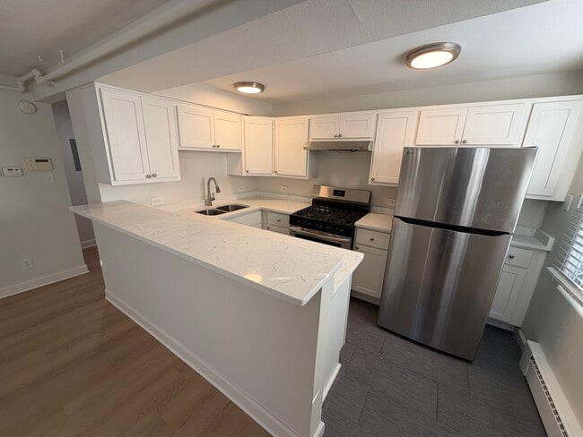 Building Photo - 26 E Washington Ave